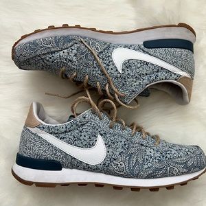 Nike Internationalist Liberty Collection